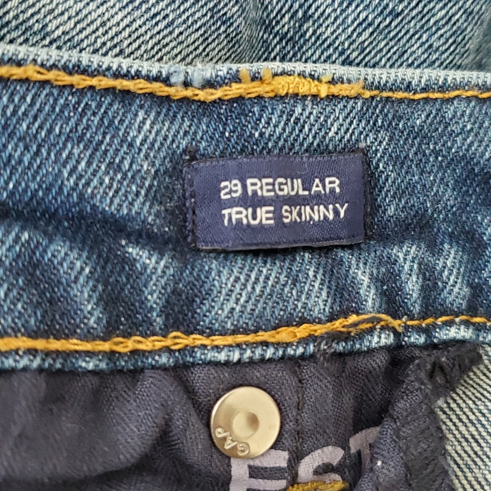 GAP Skinny Jeans - Picture 4 of 9